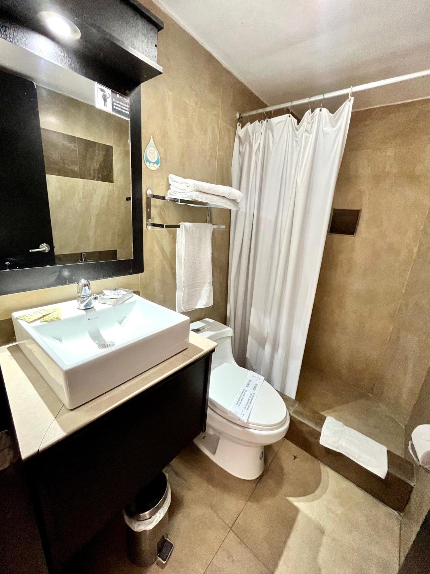 Hotel Imperial Ambato Eksteriør billede